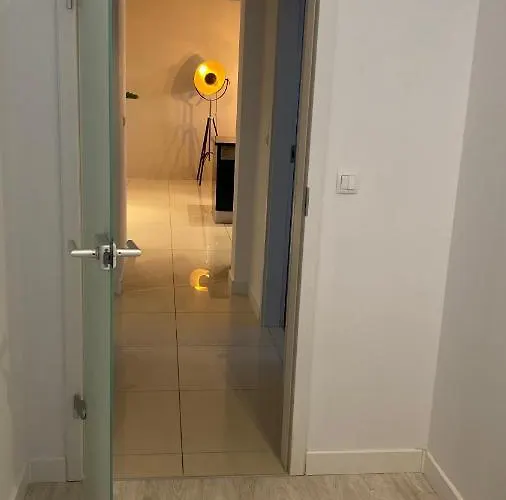 Vacaciones Towarowa Port I *